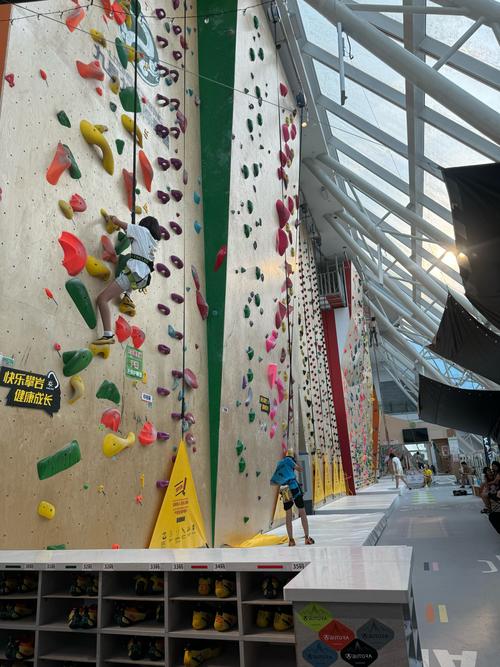 江西九江攀岩地点在哪?-第3张图片-花冠旅游服务 江西九江攀岩地点在哪?-第3张图片-花冠旅游服务