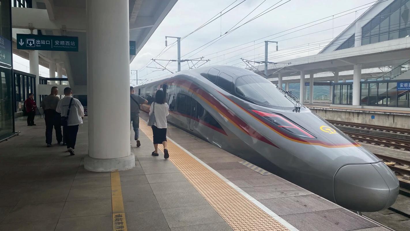 福建到昆明有动车吗?-第3张图片-花冠旅游服务 福建到昆明有动车吗?-第3张图片-花冠旅游服务