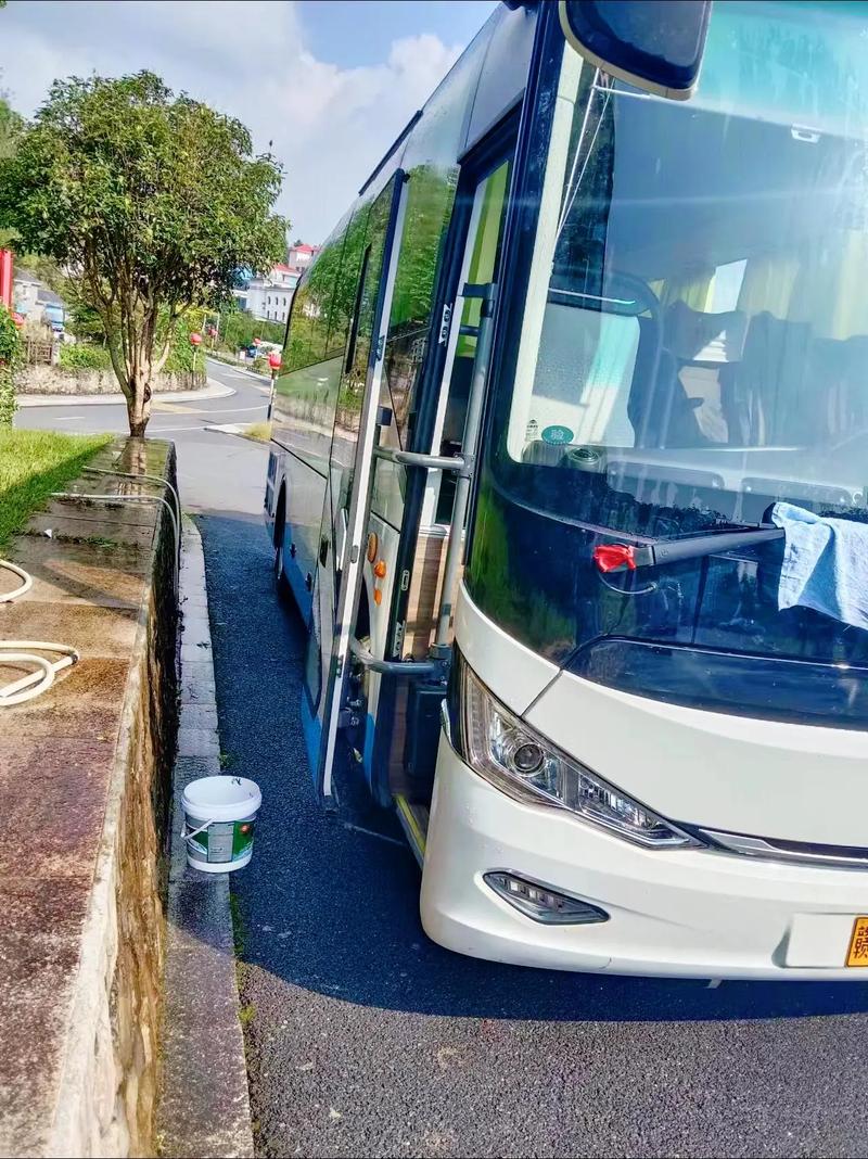 进贤租车哪家公司靠谱又划算？-第1张图片-花冠旅游服务