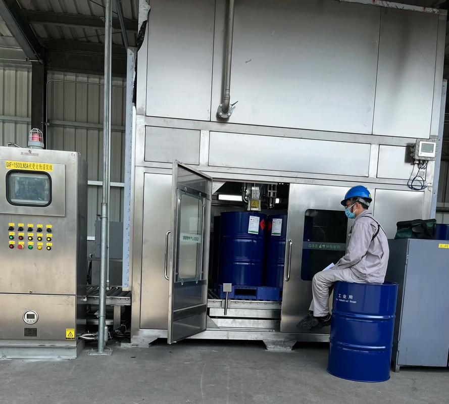 新疆五江瓶胆车间照片展现何景？-第1张图片-花冠旅游服务