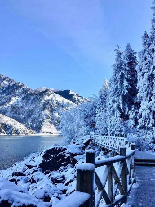新疆冬季有哪些必打卡景点？-第3张图片-花冠旅游服务