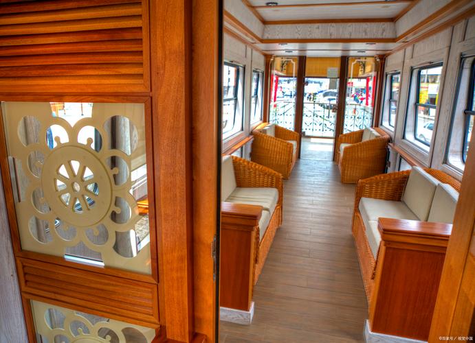 新疆旅游专列购票怎么买？-第1张图片-花冠旅游服务