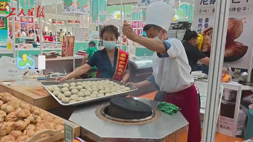 2025新疆美食节有何特色亮点？-第2张图片-花冠旅游服务