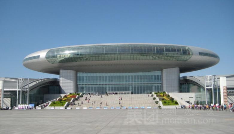 新疆乌鲁木齐会展中心有何特色与亮点？-第3张图片-花冠旅游服务