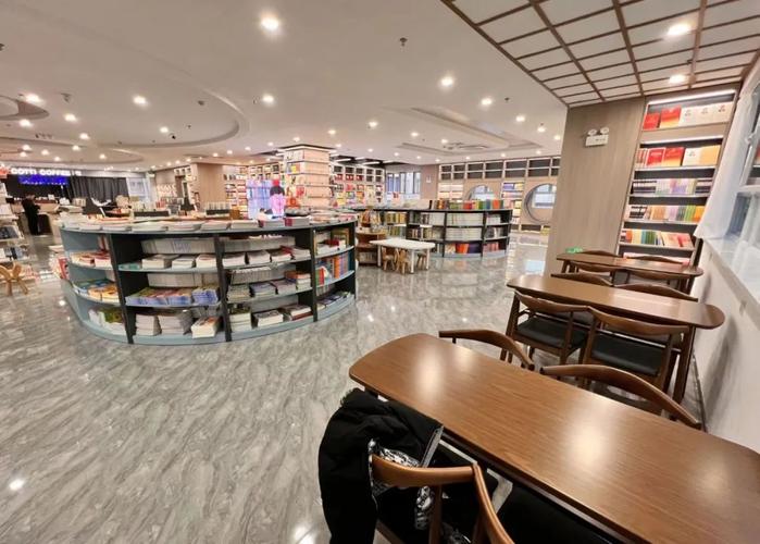 新疆乌鲁木齐新华书店有何特色?-第3张图片-花冠旅游服务 新疆乌鲁木齐新华书店有何特色?-第3张图片-花冠旅游服务