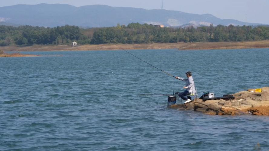 江西高安上游水库钓鱼攻略或注意事项?-第2张图片-花冠旅游服务 江西高安上游水库钓鱼攻略或注意事项?-第2张图片-花冠旅游服务