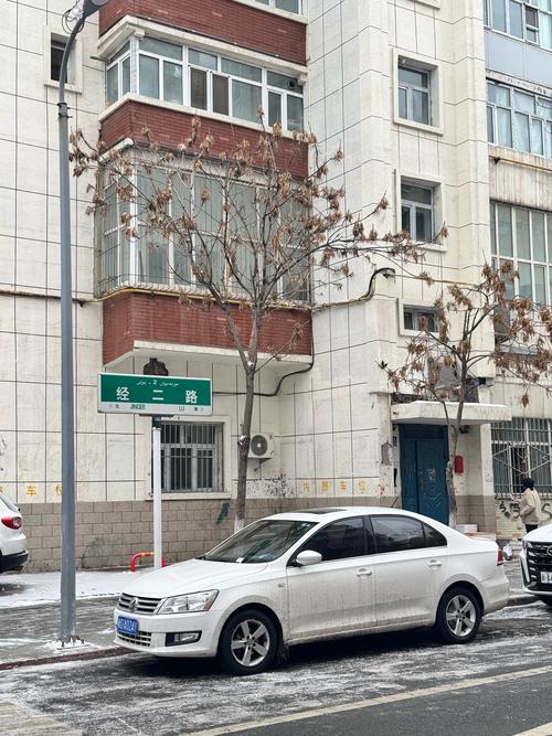 新疆乌鲁木齐喀什西路有何特色或故事？-第1张图片-花冠旅游服务