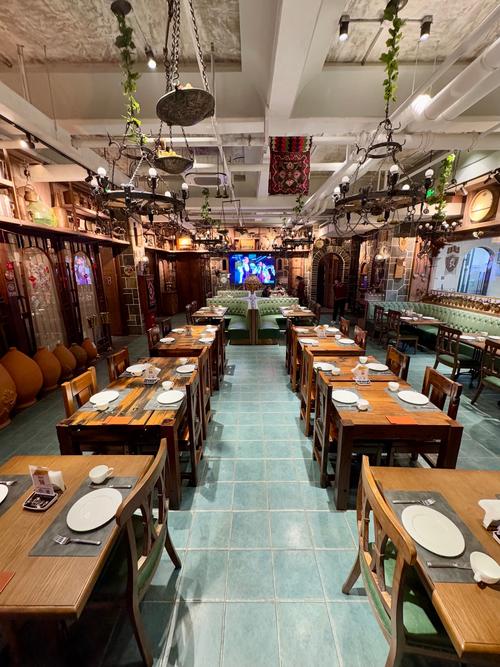 乌鲁木齐特色饭店有哪些招牌美食？-第2张图片-花冠旅游服务