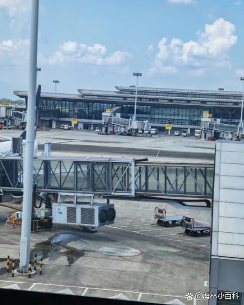 福建连城冠豸山机场有何独特之处？-第2张图片-花冠旅游服务