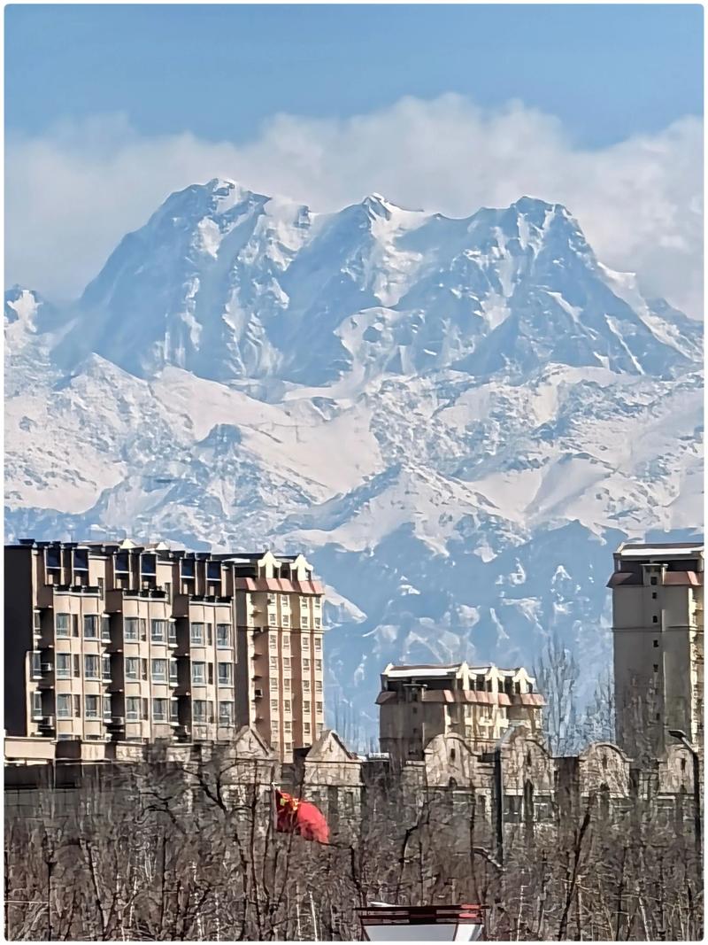 8月新疆天气怎么样?-第1张图片-花冠旅游服务 8月新疆天气怎么样?-第1张图片-花冠旅游服务