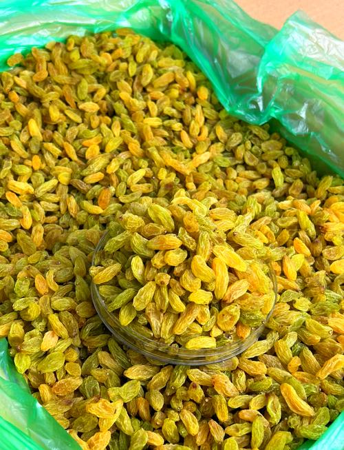 新疆葡萄干为何能晒得干而不皱？-第1张图片-花冠旅游服务