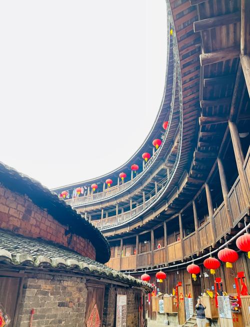 福建永定土楼，世界奇观如何筑成？-第2张图片-花冠旅游服务