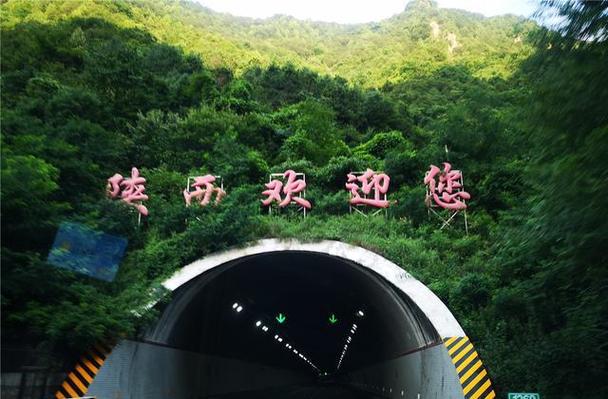 苏州到新疆飞机飞行时长多少？-第3张图片-花冠旅游服务