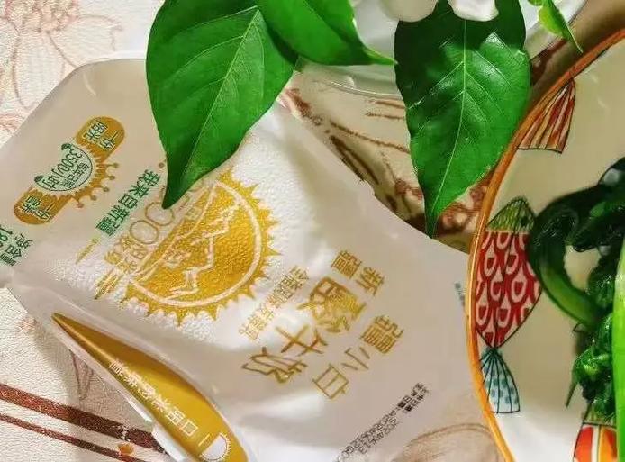 新疆酸奶哪个牌子更值得选?-第1张图片-花冠旅游服务 新疆酸奶哪个牌子更值得选?-第1张图片-花冠旅游服务