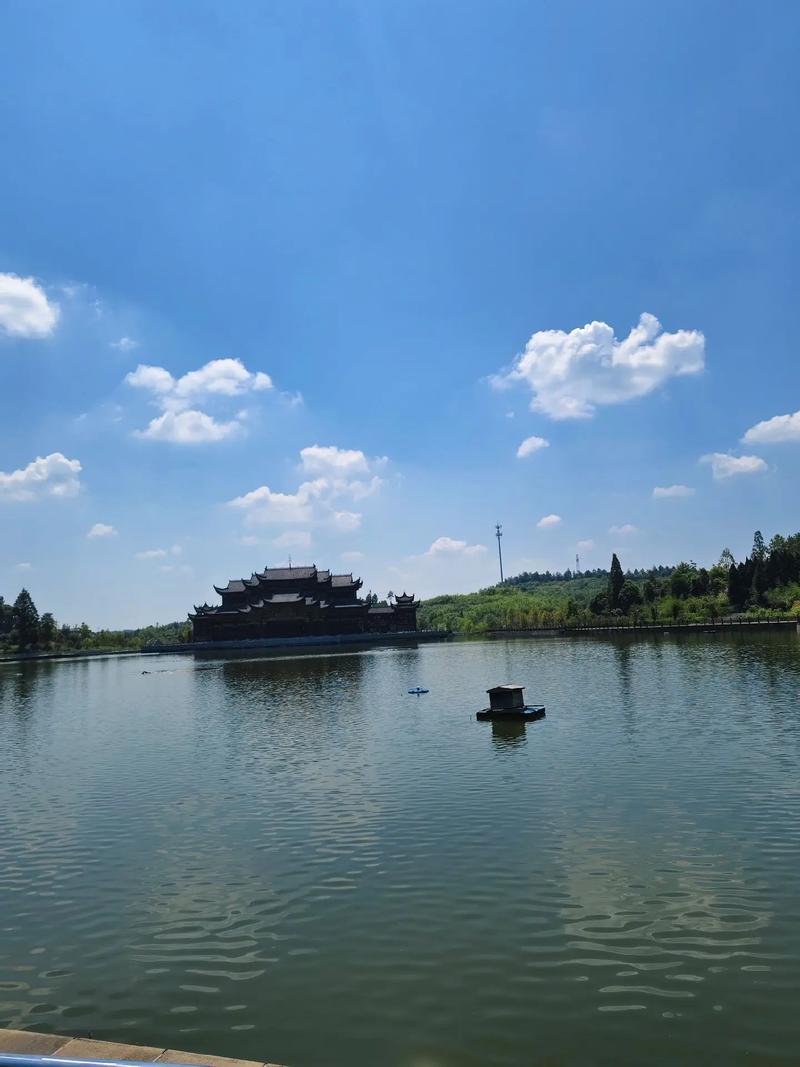 江西乐平洪岩旅游规划如何打造特色亮点?-第2张图片-花冠旅游服务 江西乐平洪岩旅游规划如何打造特色亮点?-第2张图片-花冠旅游服务