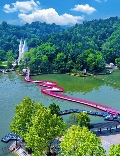 江西新宇有哪些必打卡的好玩地？-第1张图片-花冠旅游服务