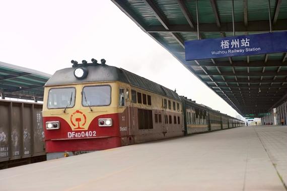 梧州到南昌火车怎么坐？-第2张图片-花冠旅游服务