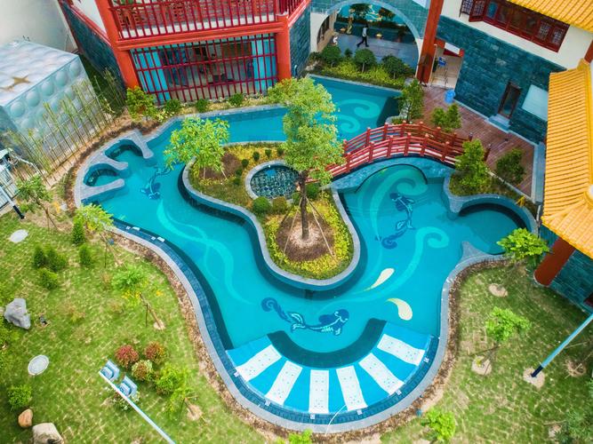 福建东山湖温泉度假村有何特色与魅力？-第1张图片-花冠旅游服务
