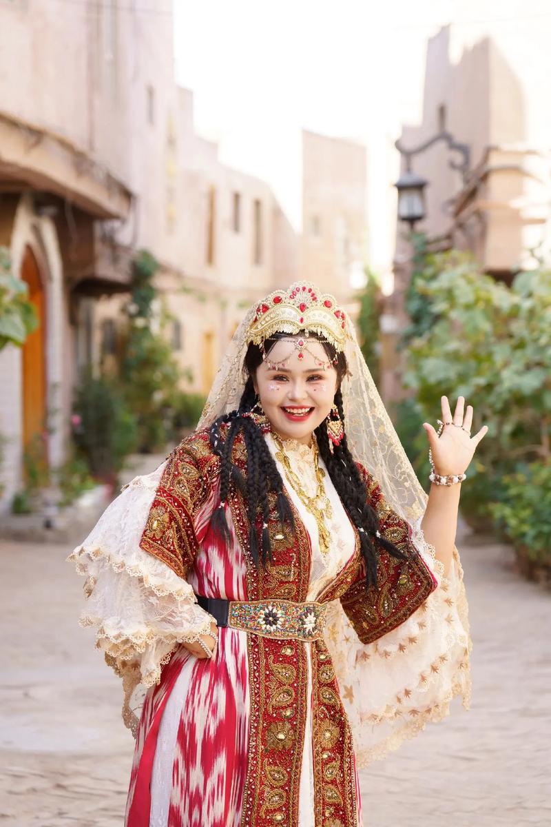 新疆10月穿衣怎么搭配才合适?-第1张图片-花冠旅游服务 新疆10月穿衣怎么搭配才合适?-第1张图片-花冠旅游服务