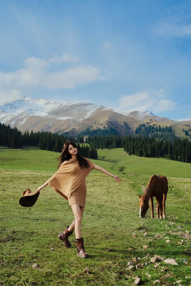 新疆10月穿衣怎么搭配才合适？-第2张图片-花冠旅游服务