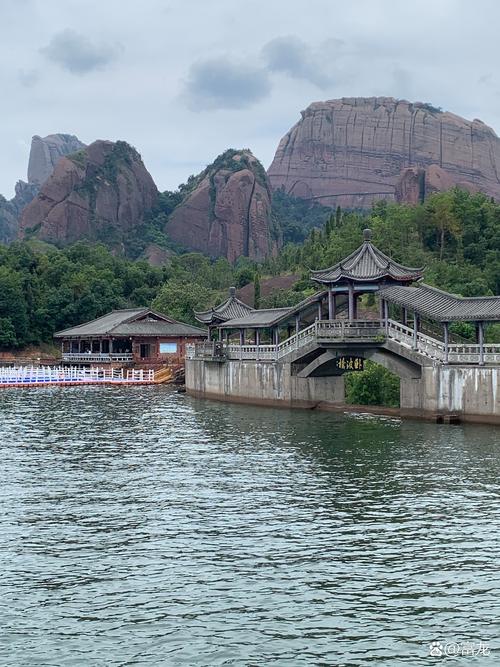 江西周边有哪些值得一去的旅游景点？-第2张图片-花冠旅游服务