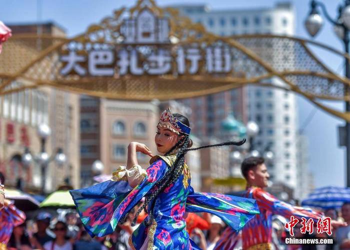 新疆2025古尔邦节会有哪些特色活动?-第3张图片-花冠旅游服务 新疆2025古尔邦节会有哪些特色活动?-第3张图片-花冠旅游服务