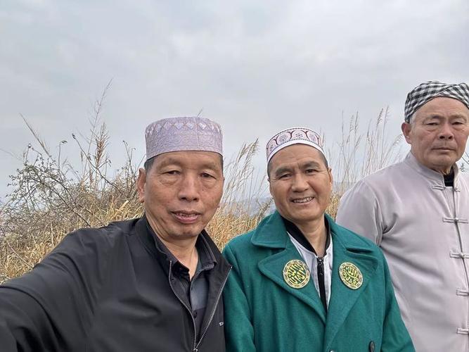 新疆2025开斋节具体是哪一天?-第2张图片-花冠旅游服务 新疆2025开斋节具体是哪一天?-第2张图片-花冠旅游服务