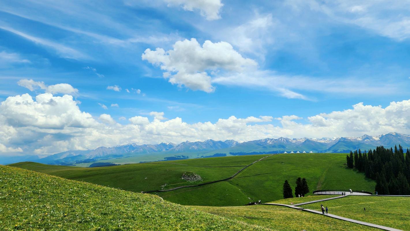 新疆风景图片大全有哪些绝美景色?-第1张图片-花冠旅游服务 新疆风景图片大全有哪些绝美景色?-第1张图片-花冠旅游服务