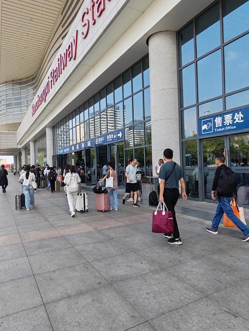 江西南昌西站是否有火车停靠？-第3张图片-花冠旅游服务