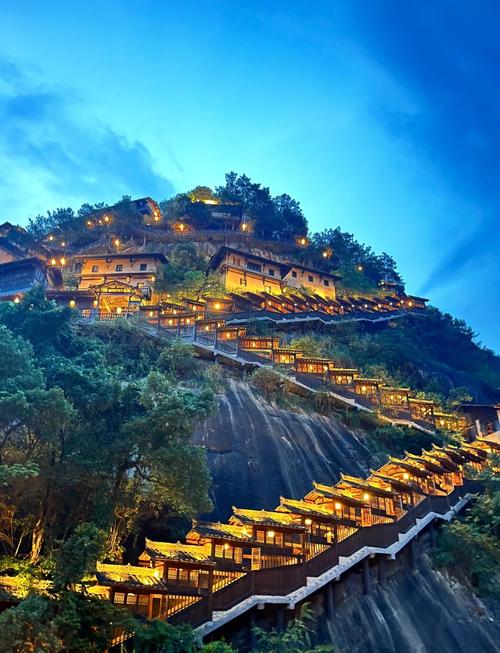 江西哪里最好玩？必打卡景点有哪些？-第1张图片-花冠旅游服务