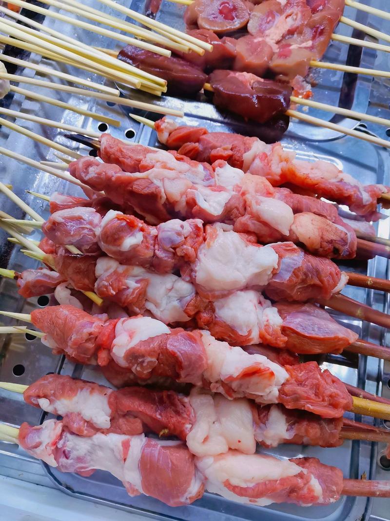 新疆羊肉串是什么羊肉-第1张图片-花冠旅游服务 新疆羊肉串是什么羊肉-第1张图片-花冠旅游服务