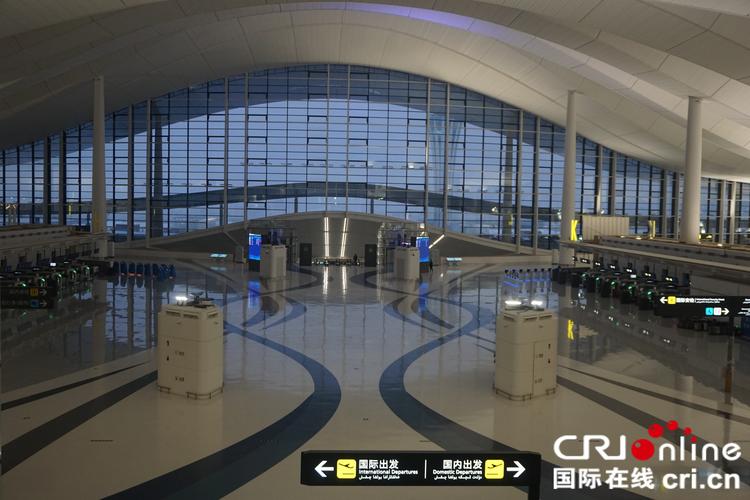 新疆乌鲁木齐机场T3有何特色或亮点?-第2张图片-花冠旅游服务 新疆乌鲁木齐机场T3有何特色或亮点?-第2张图片-花冠旅游服务