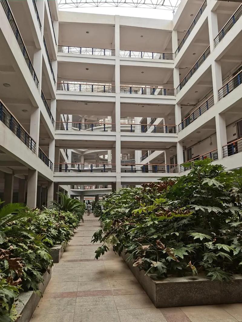 江西科技学院附近酒店有哪些推荐？-第1张图片-花冠旅游服务