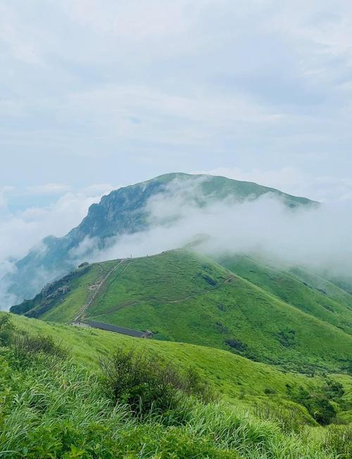 江西有哪些适合露营的地方？-第1张图片-花冠旅游服务