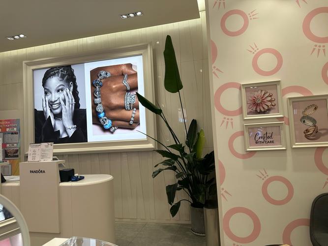 福建潘多拉专卖店地址-第1张图片-花冠旅游服务