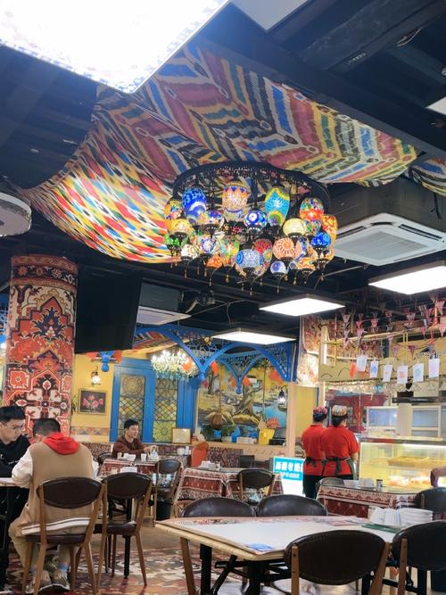 西域风情新疆餐厅，如何还原地道西域味？-第1张图片-花冠旅游服务