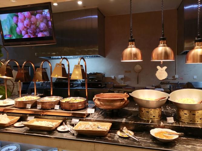 新疆大厦哪家餐厅最值得一试？-第1张图片-花冠旅游服务