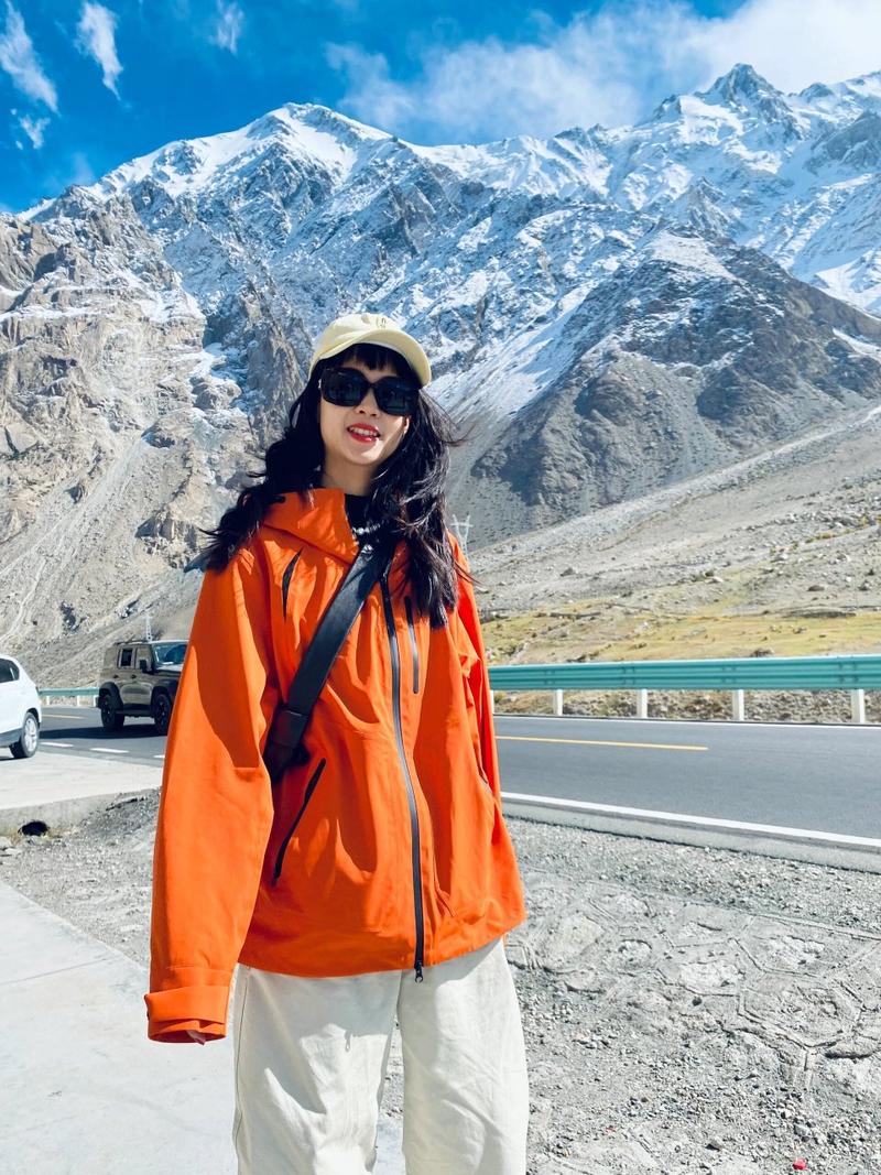 新疆九月穿什么衣服合适？-第1张图片-花冠旅游服务