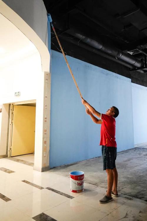 蔡甸中核酒店新疆妹子-第1张图片-花冠旅游服务