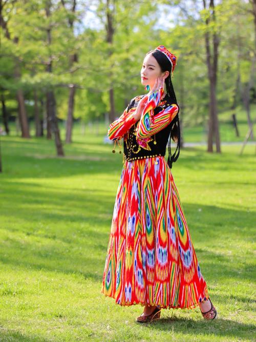 新疆5月穿衣指南，温度如何？该带什么？-第1张图片-花冠旅游服务