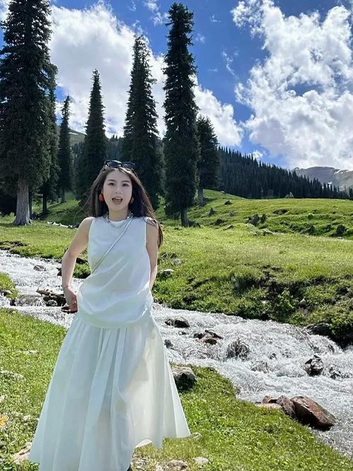 新疆5月穿衣指南，温度如何？该带什么？-第2张图片-花冠旅游服务