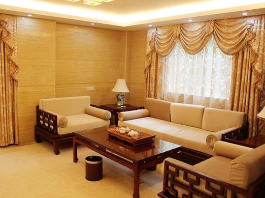 福建上杭金秋假日酒店有何特色？-第1张图片-花冠旅游服务