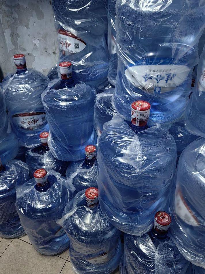 新疆黄金一号矿泉水有何独特之处？-第2张图片-花冠旅游服务