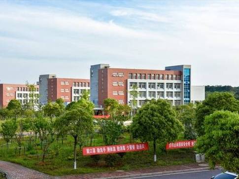 江西省无线电技工学校怎么样？-第1张图片-花冠旅游服务